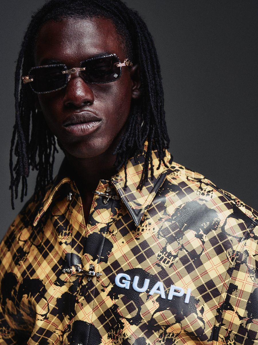 GUAPI Obsidian Black Serpent Glasses