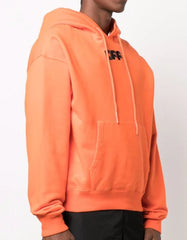 SUDADERA OFF WHITE CON CAPUCHA NARANJA