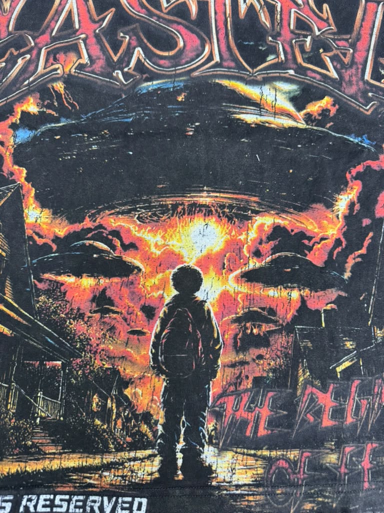 CASTEL alien abduction 'the beginning of fear' vintage black tee