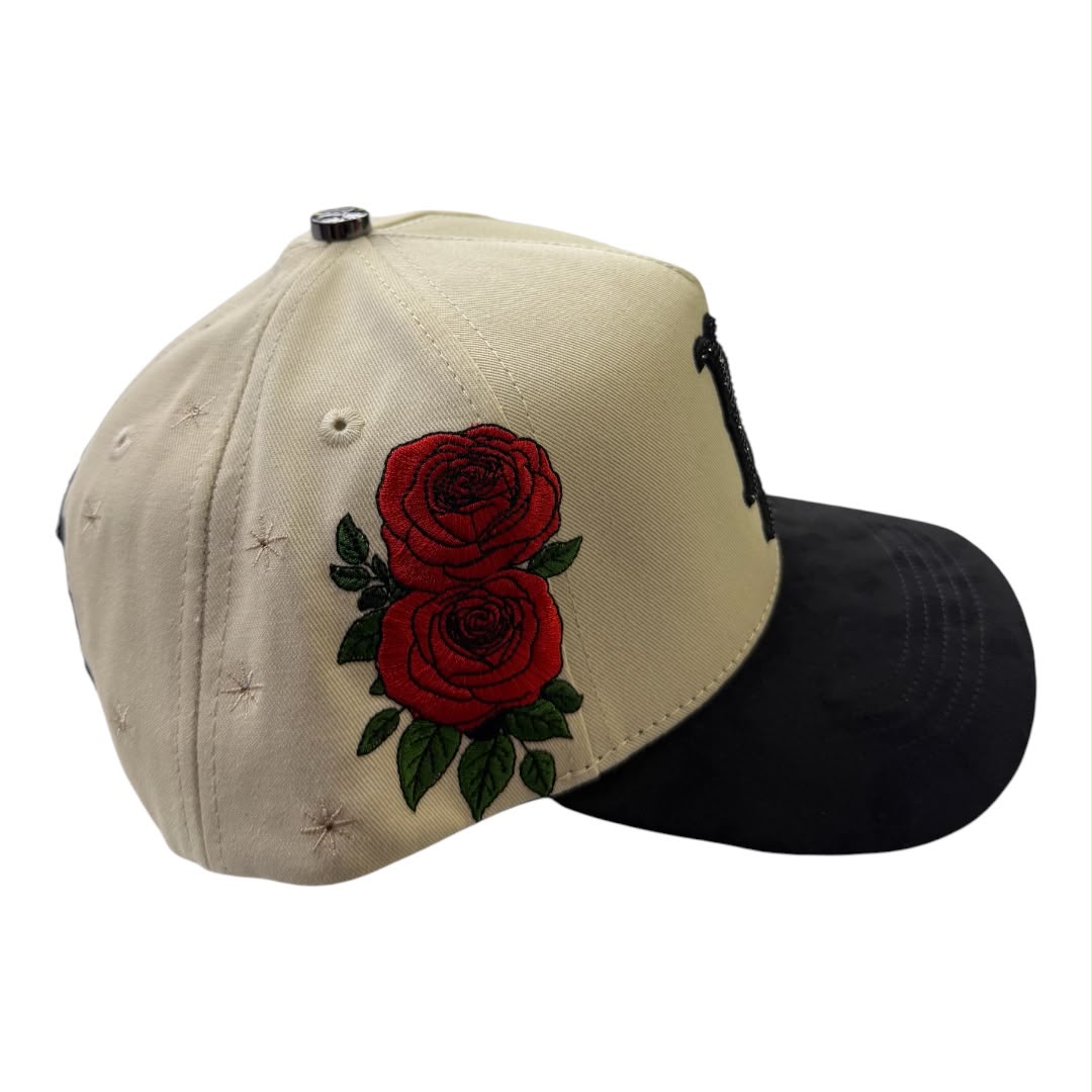 NIJAYOTE - La virgin mary & roses snapback cap (beige/black)