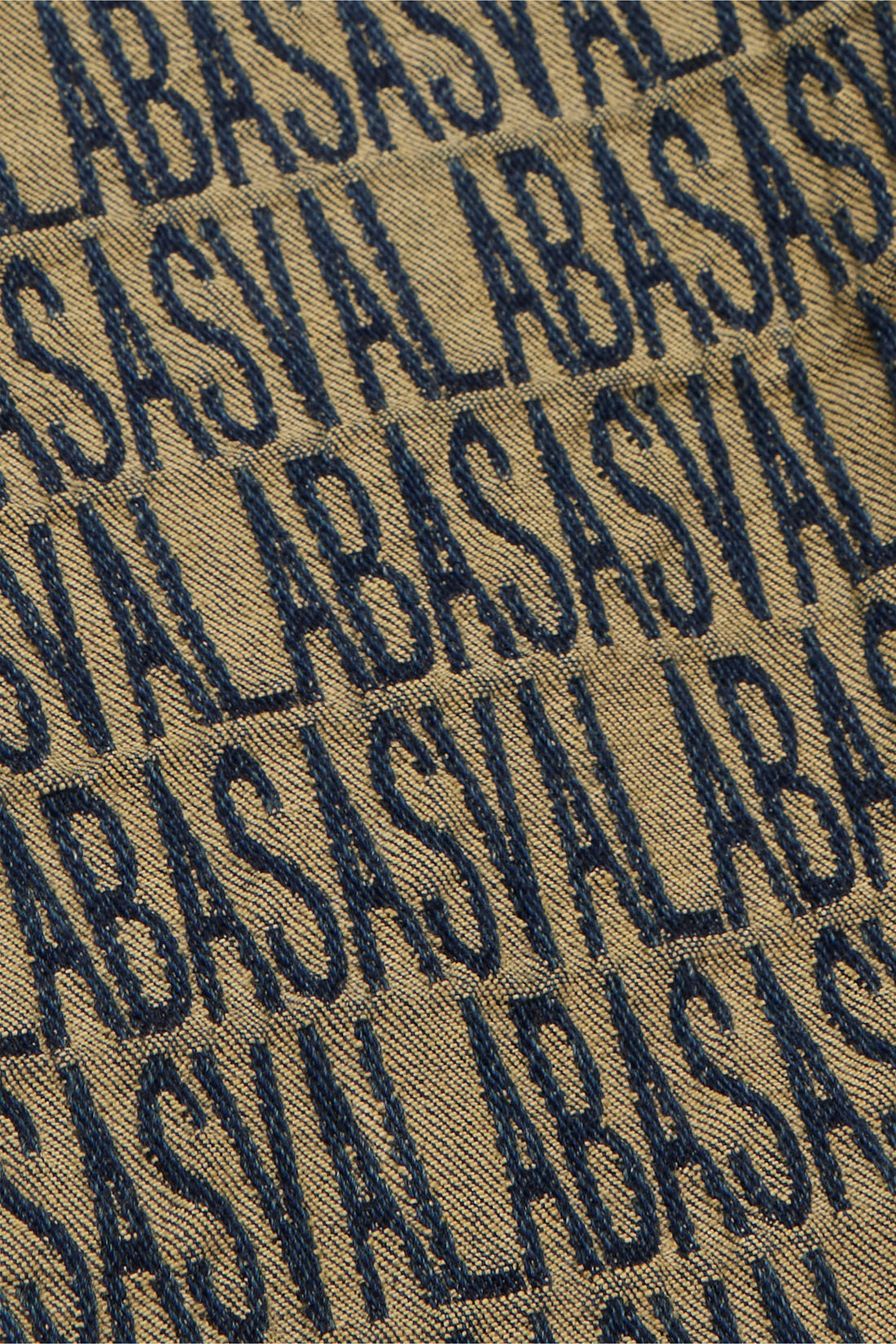 VALABASAS IMPRINT" VAQUEROS ACAMPANADOS CON LAVADO VINTAGE SUCIO LAVADO VINTAGE SUCIO