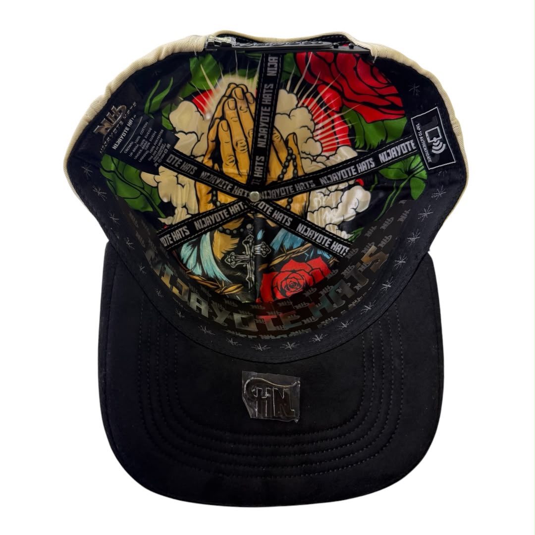 NIJAYOTE - La virgin mary & roses snapback cap (beige/black)