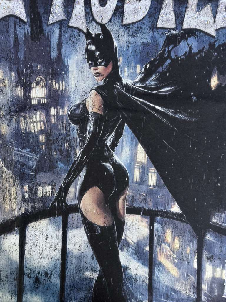 LIFE HUSTLERS T-SHIRTS LH "Batgirl" (LH "Batgirl")