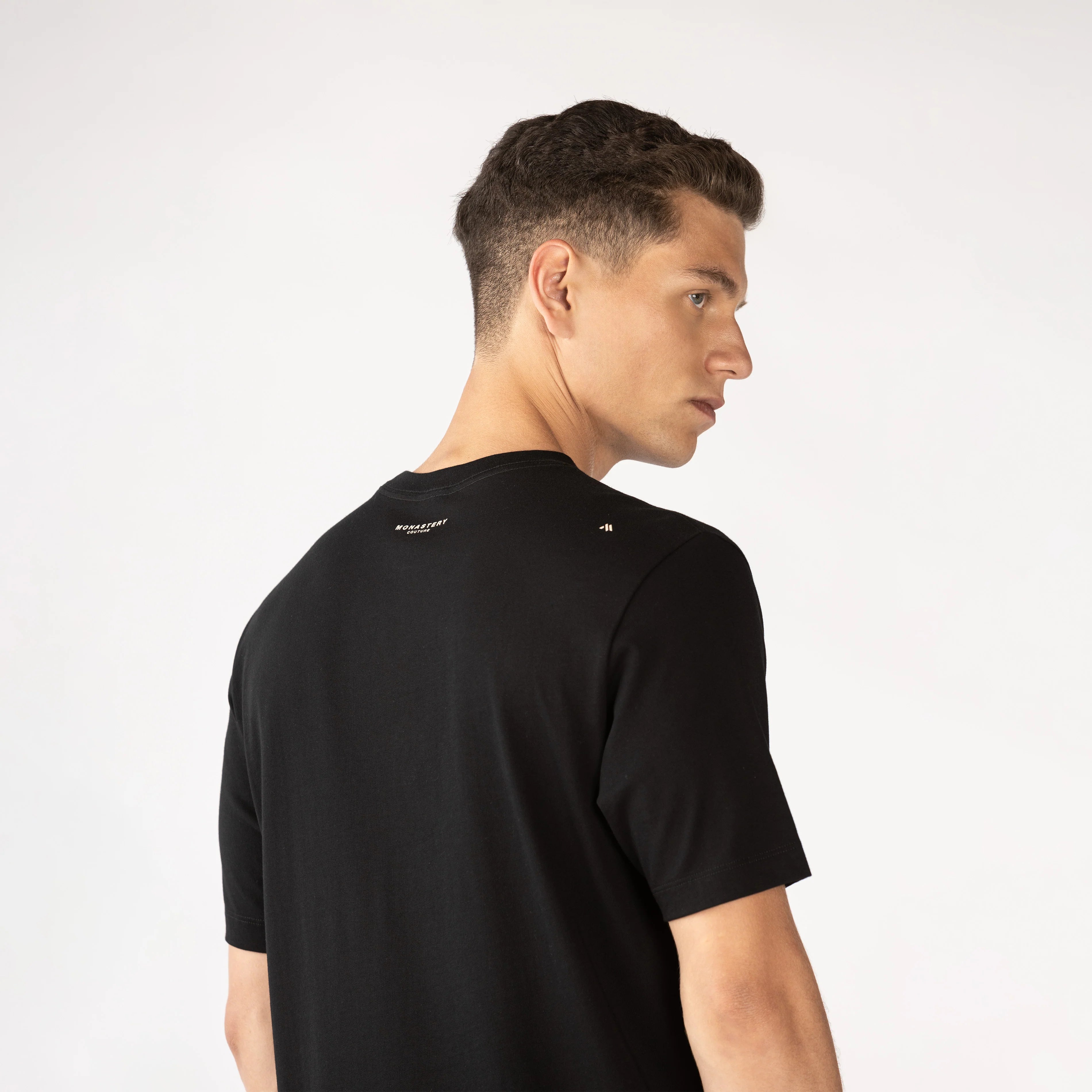 CAMISETA NEGRA MONASTERIO FALKIR